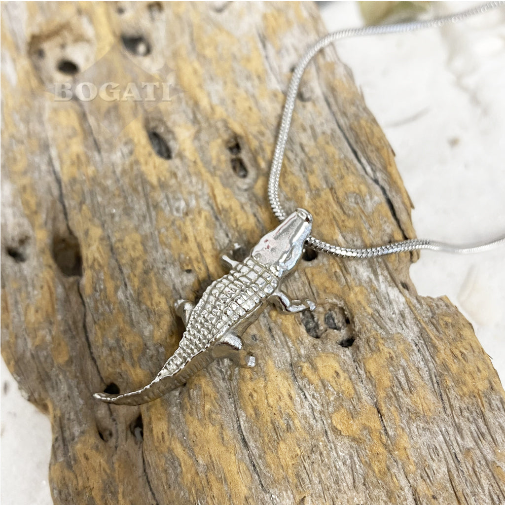 J-156 - Alligator Silver-Tone Pendant With Chain Clearance