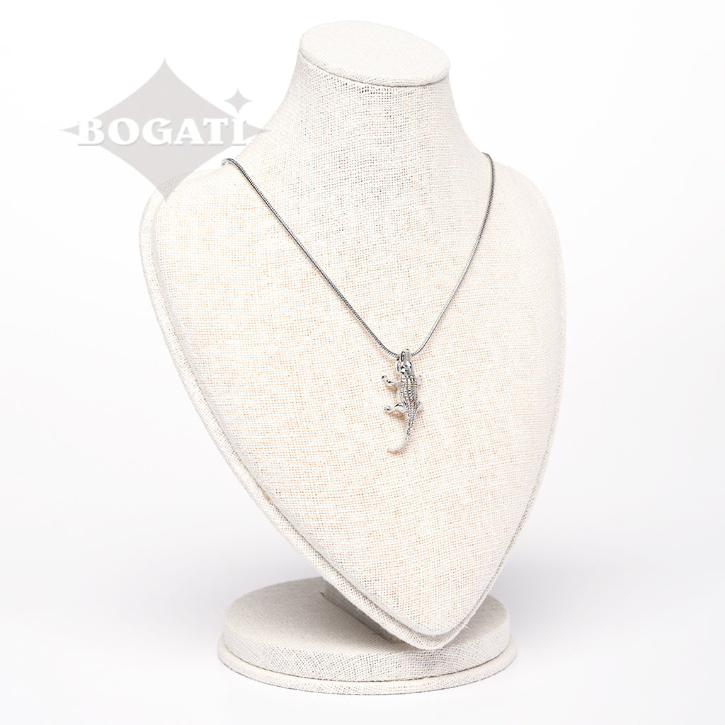 J-157 - Alligator Pendant With Chain