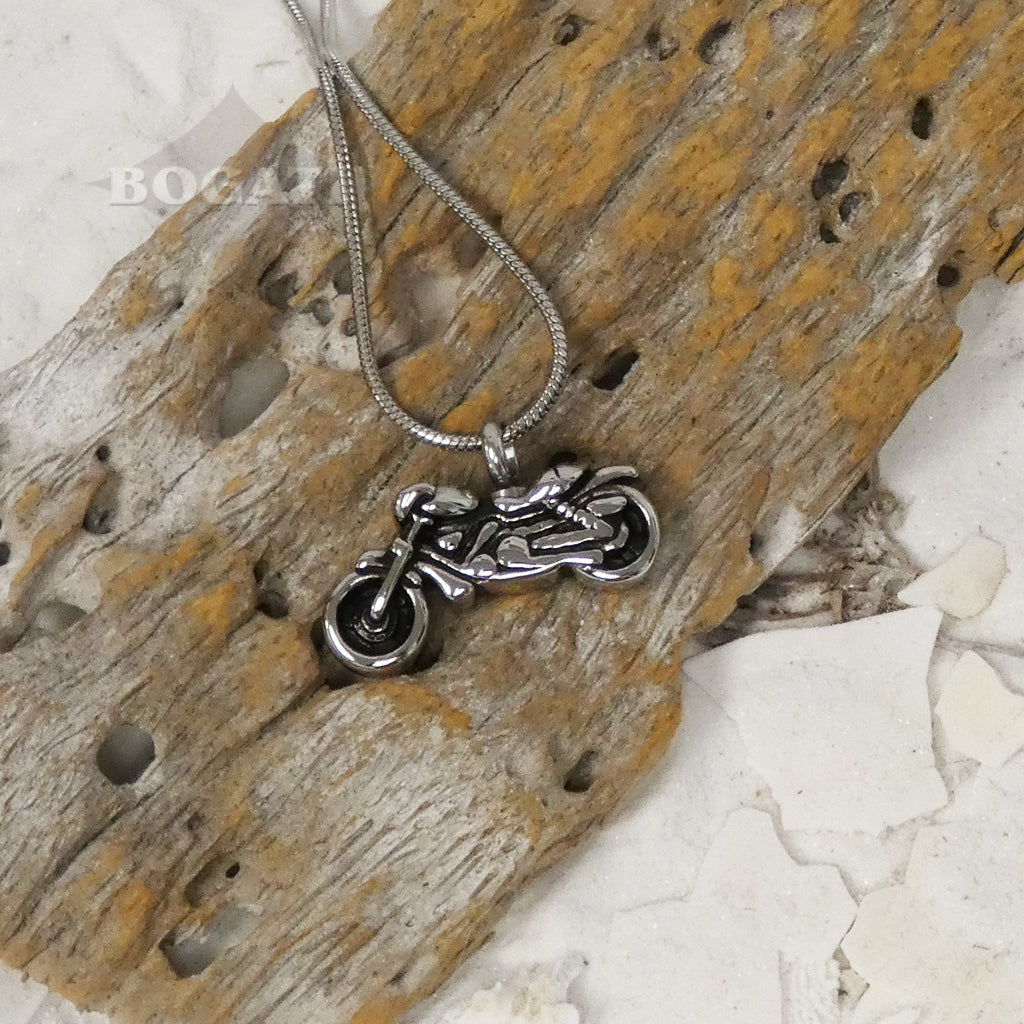 J-1706 Cruiser Motorcycle - Pendant With Chain