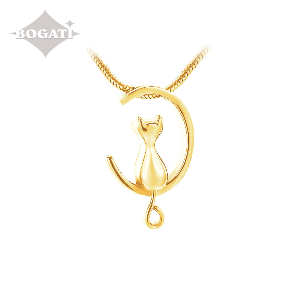 J-410 Cat In The Moon - Pendant With Chain Gold