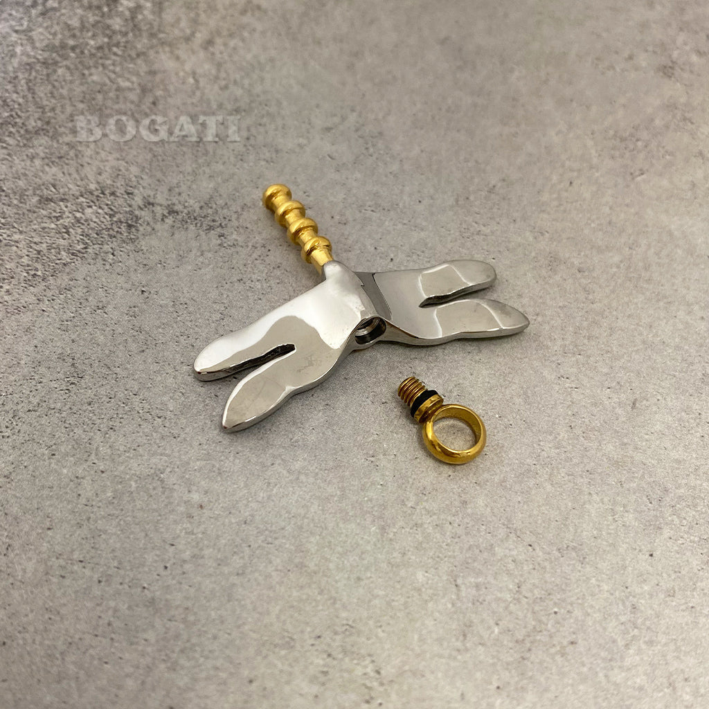 J-7149 - Winged Dragonfly - Pendant with Chain