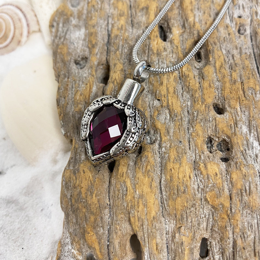 J-720 - Winged Heart-Stone - Pendant with Chain