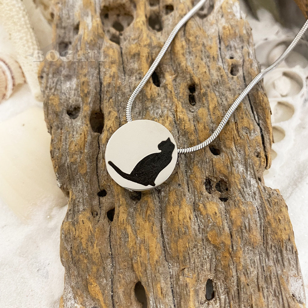 J-735 - Cat Silhouette - Pendant with Chain