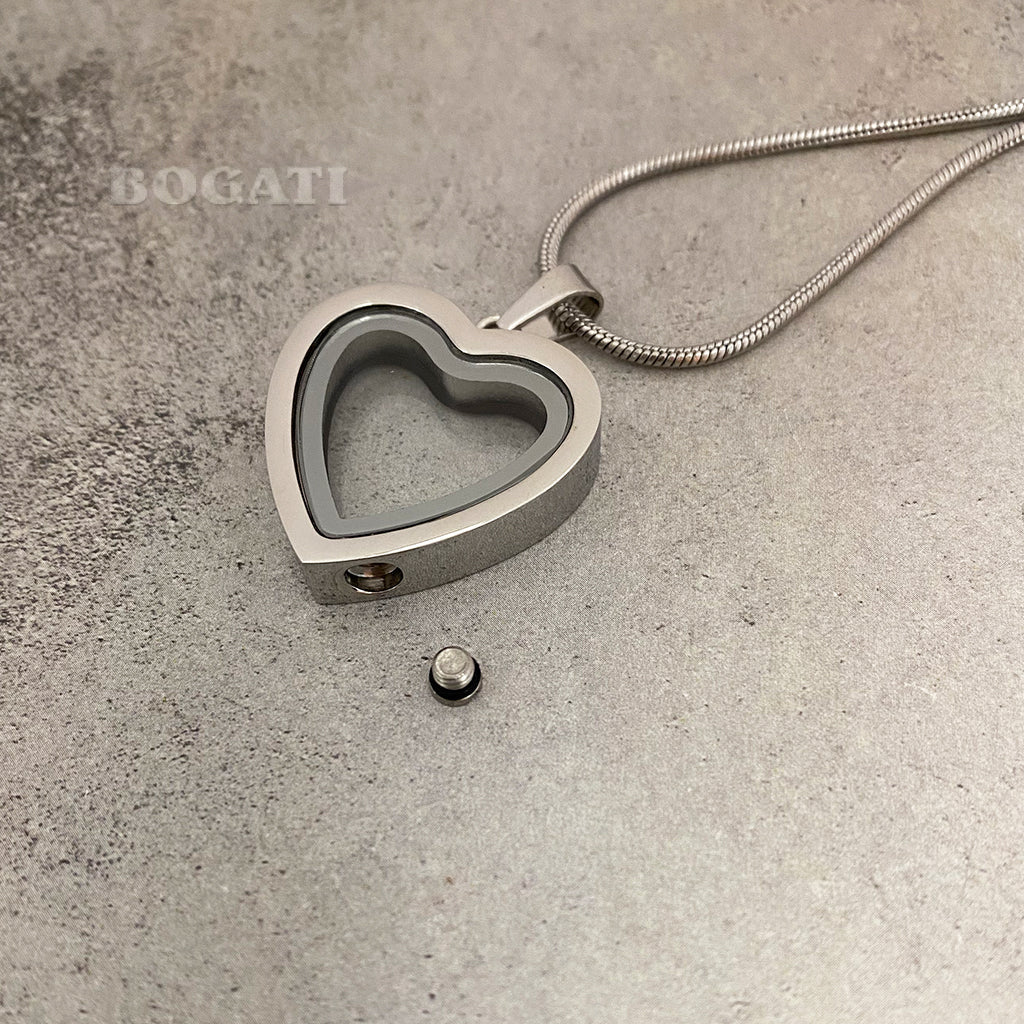J-8887 - Fillable Glass Heart - Pendant with Chain