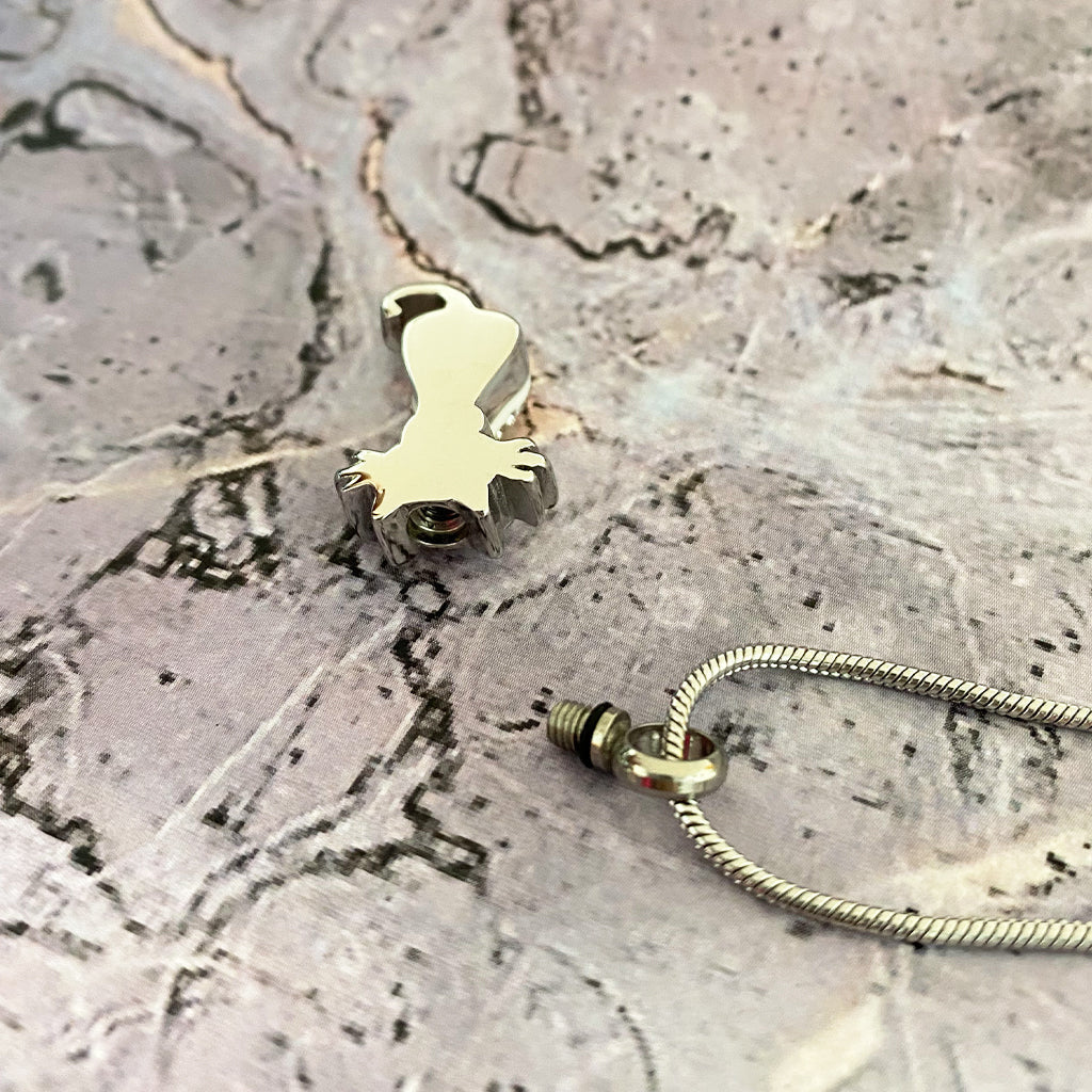 J-921 - Cat with Rhinestones - Pendant with Chain