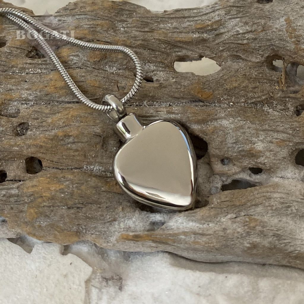 J-035 - Simple Heart - Silver-tone - Pendant with Chain