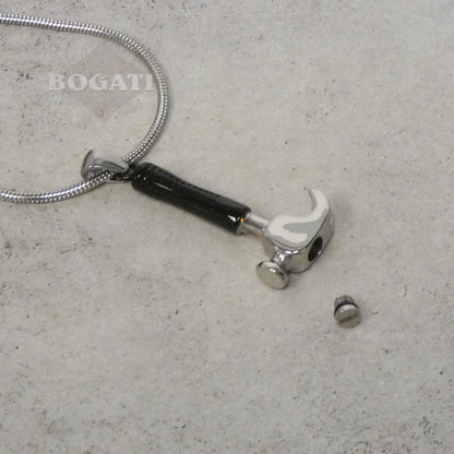 J-1408 - Hammer Silver And Black Pendant With Chain