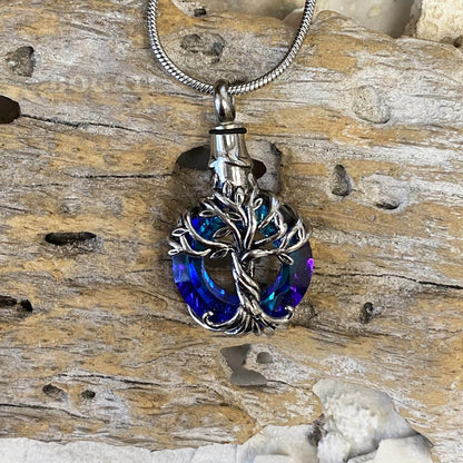 J-2510 - Iridescent Cut Glass Circle with Tree of Life - Pendant with Chain