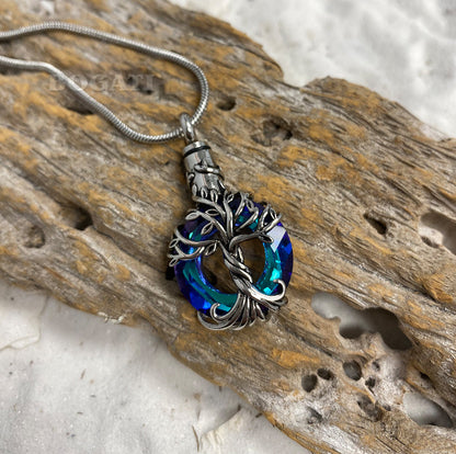 J-2510 - Iridescent Cut Glass Blue-Green Circle with Tree of Life - Pendant with Chain