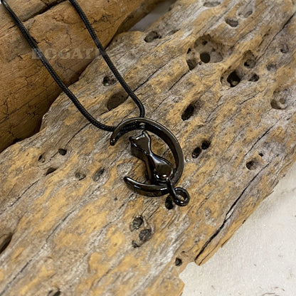 J-410 Cat In The Moon - Pendant With Chain