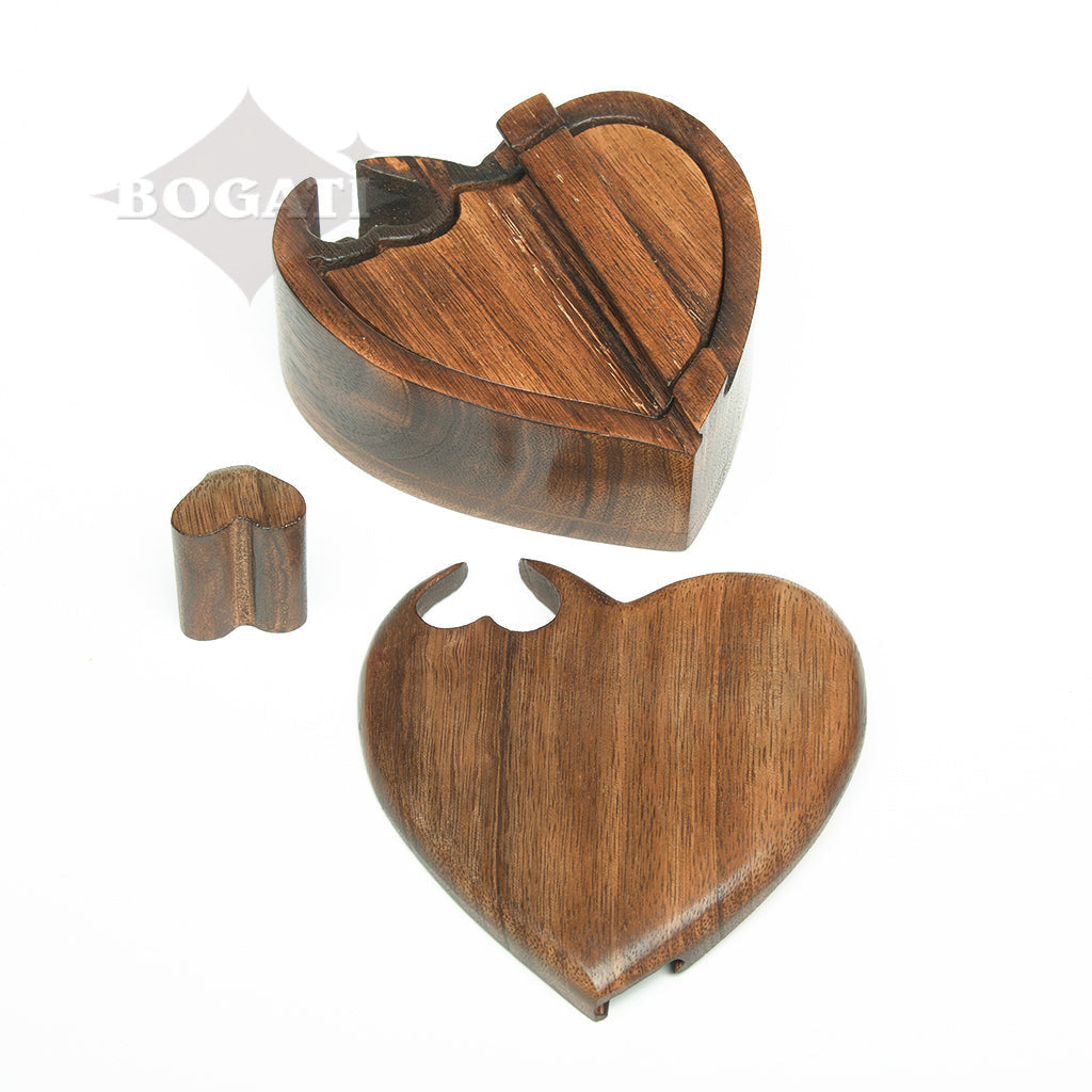IIMPEFECT SELECTION-KEEPSAKE - Mango Wood Heart with Puzzle Closure