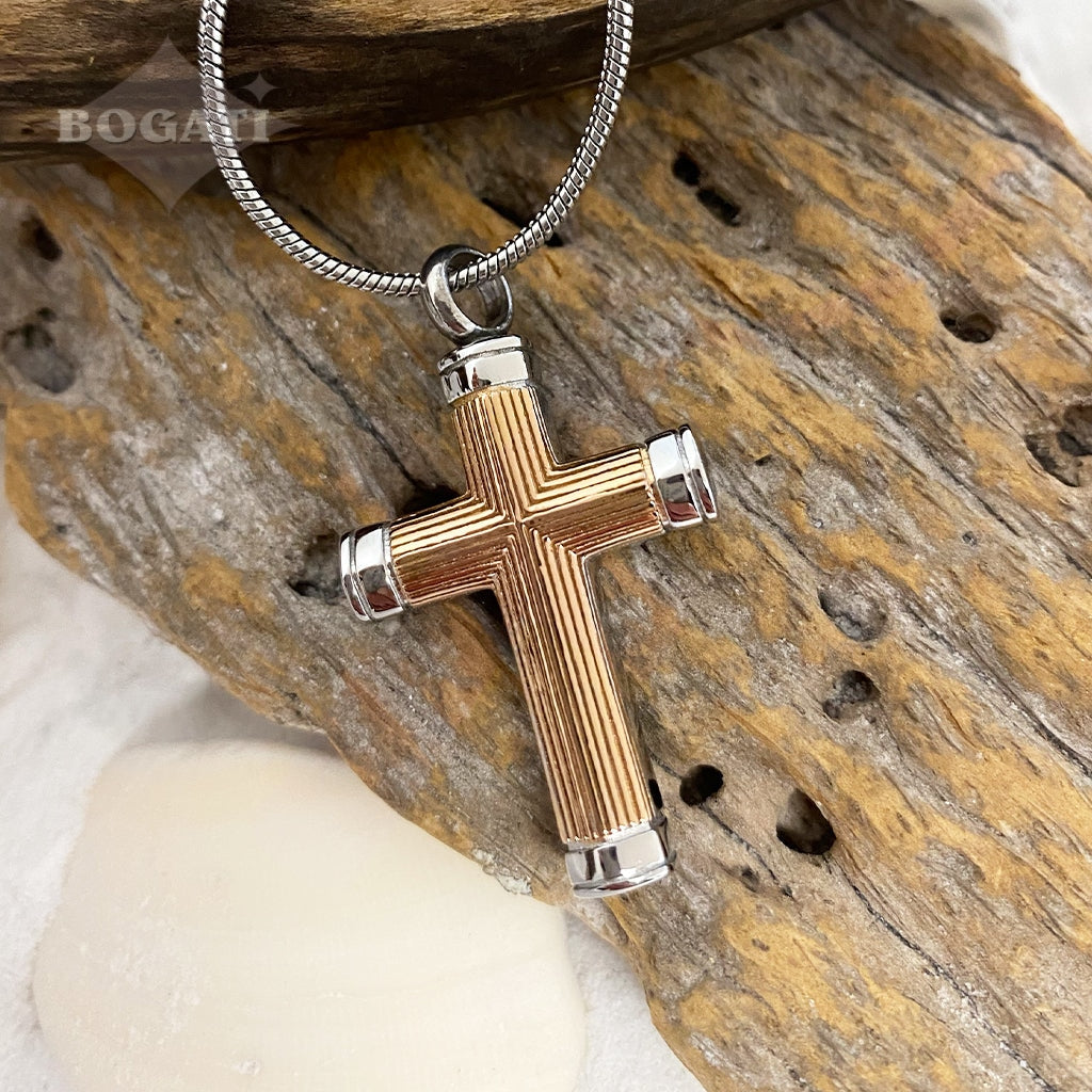 J-615 Straight lines etching Cross - Pendant with Chain