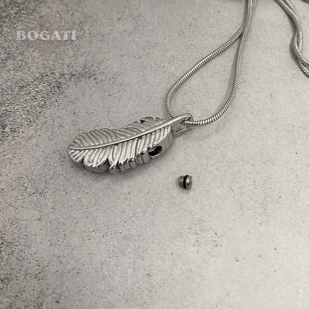 J-7216 - Feather - Pendant with Chain
